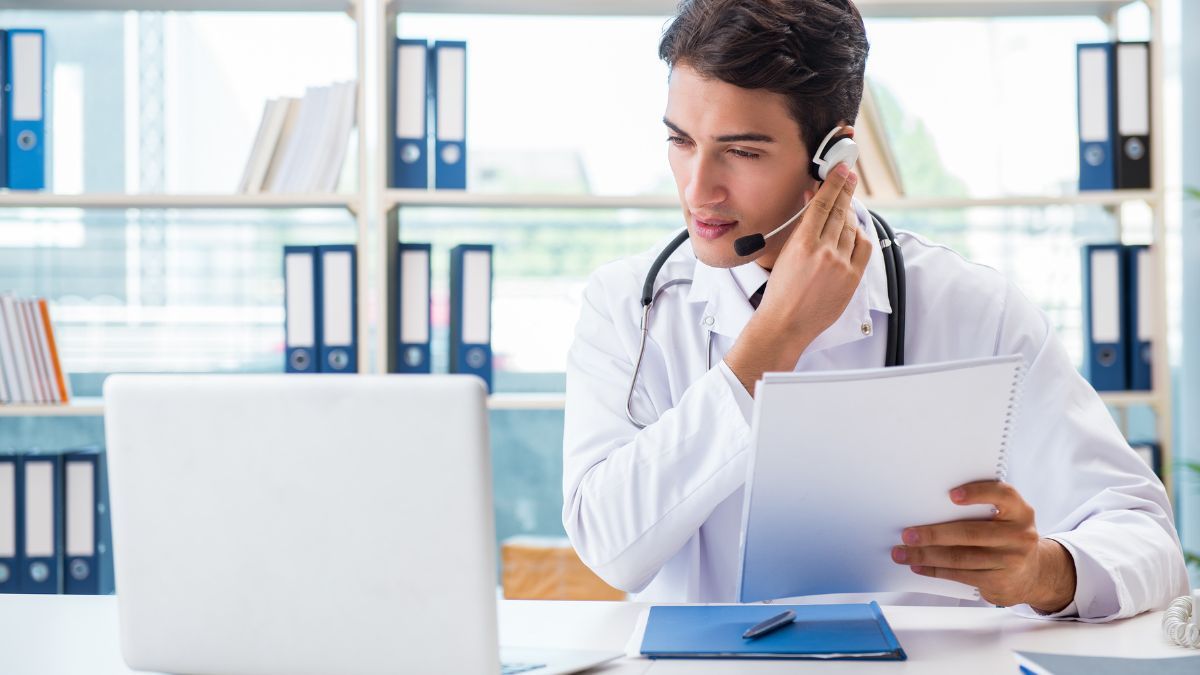 How HIPAA Compliance Works In Health Call Centers