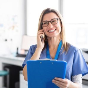 How Healthcare Call Center Agents Can Request Patient Reviews Without Sounding Pushy
